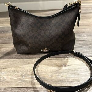 Coach Medium Laurel in Signature Canvas Walnut